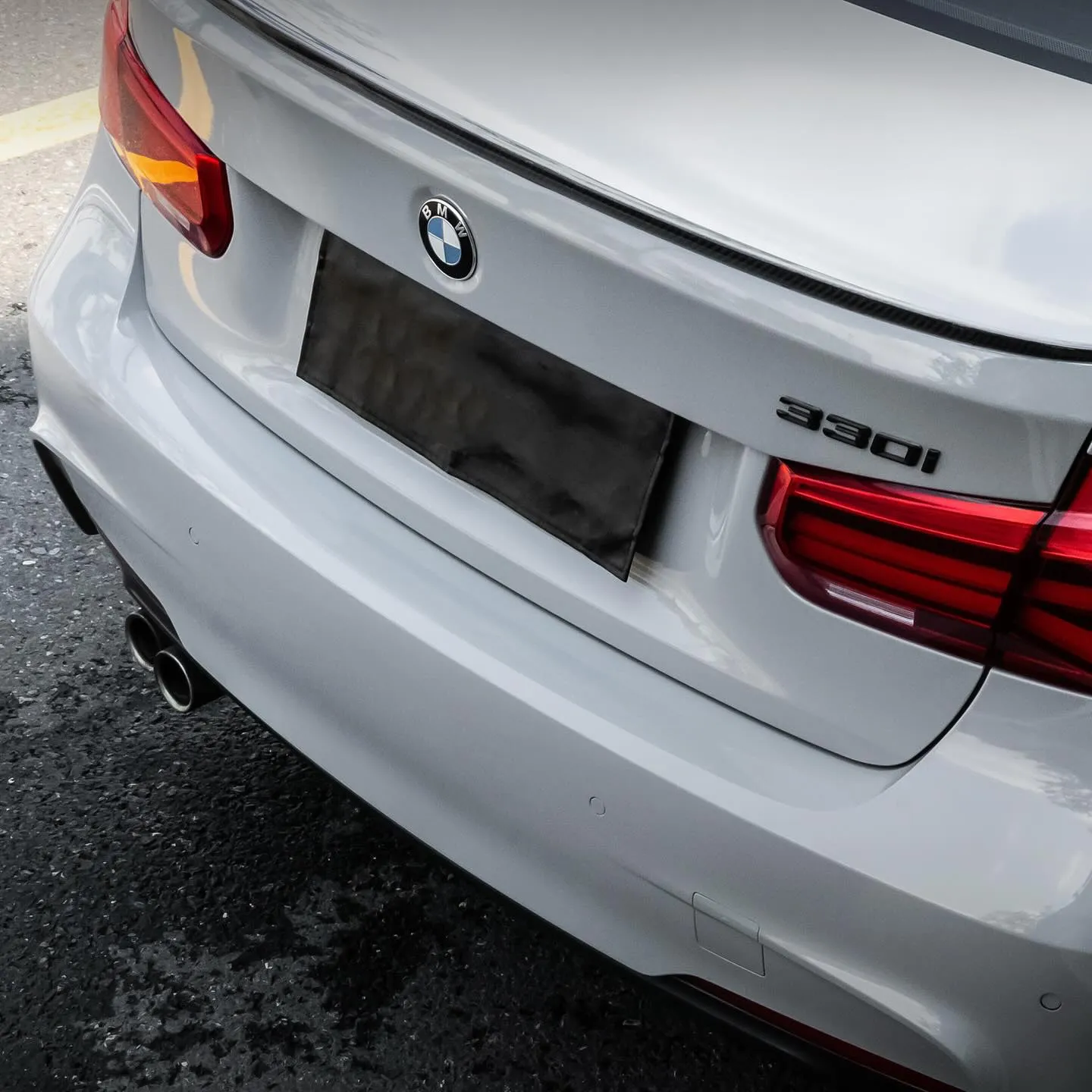 BMW 330i, оклеенный пленкой MC Films YC45 Super Gloss Brooklyn Grey. - изображение 5