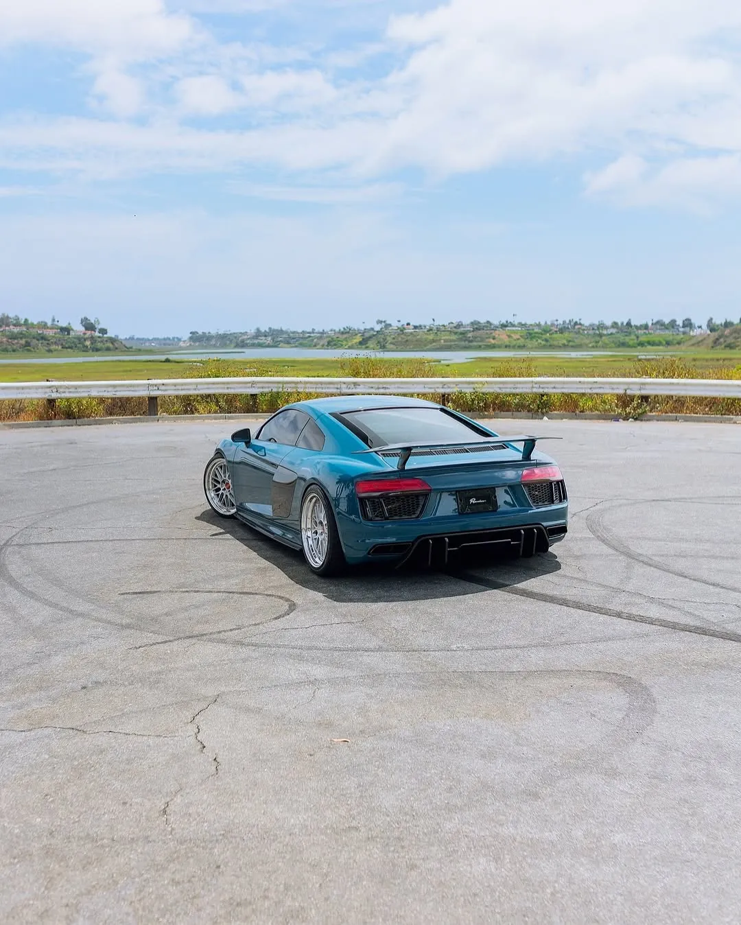 Audi R8 in Inozetek Dynamic PPF Gloss Petrol Blue. - изображение 6