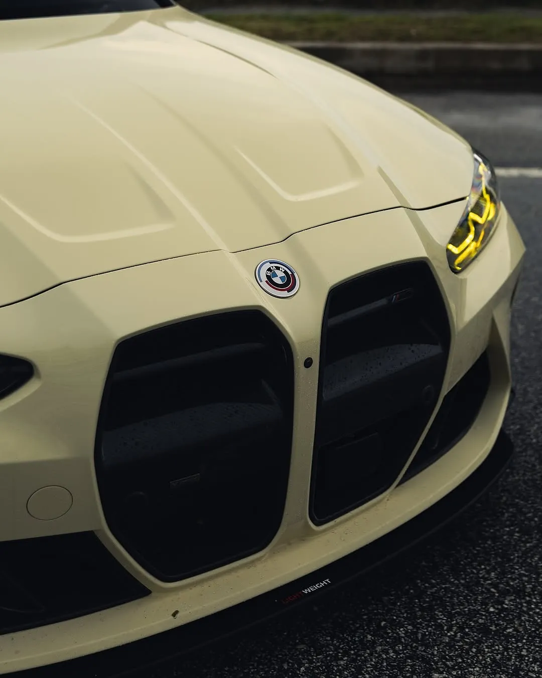 BMW G80 M3 wrapped in Inozetek Boring White color film. - изображение 6