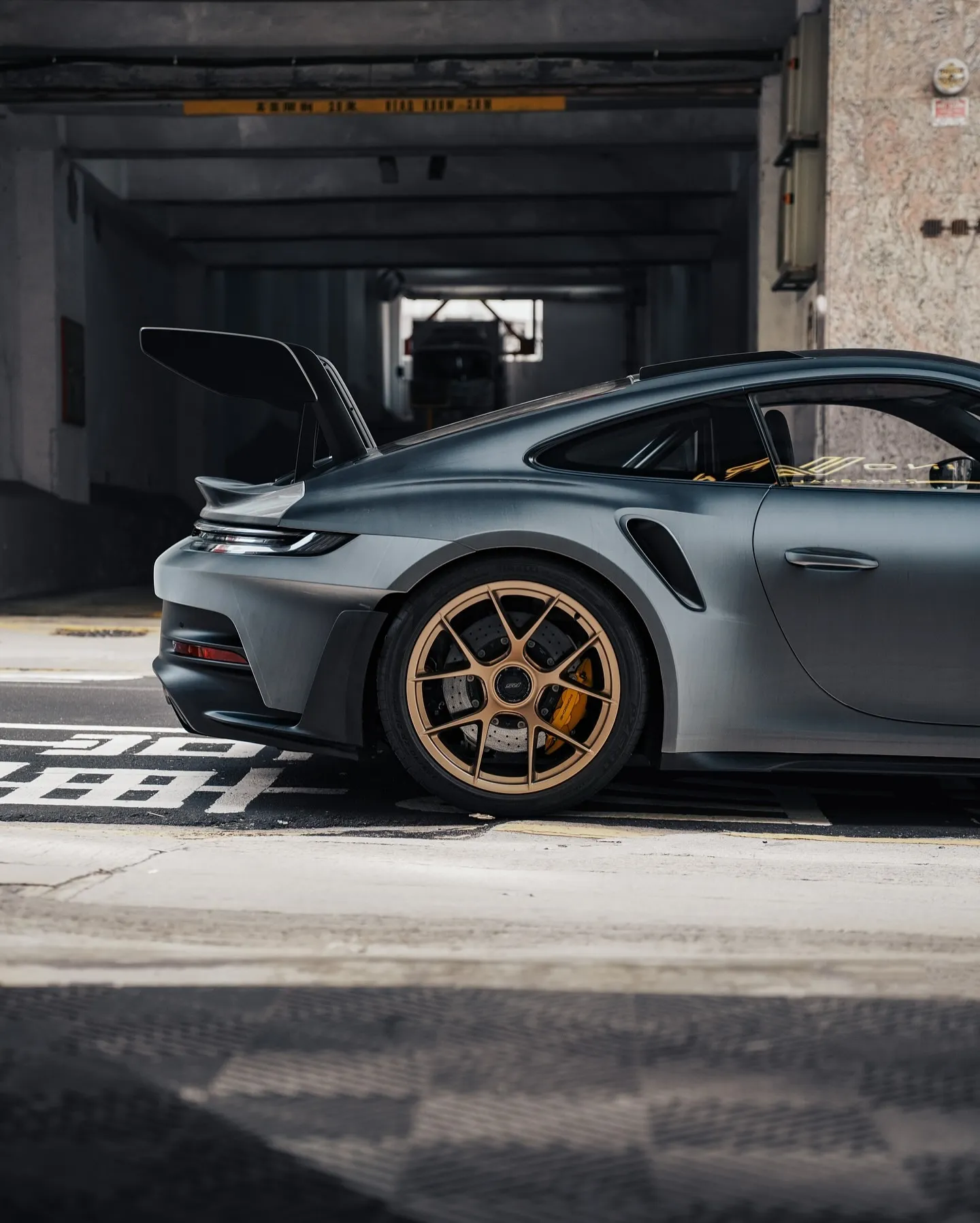 Porsche 992 GT3RS wrapped in Inozetek Gloss Eclipse Dynamic PPF View 2