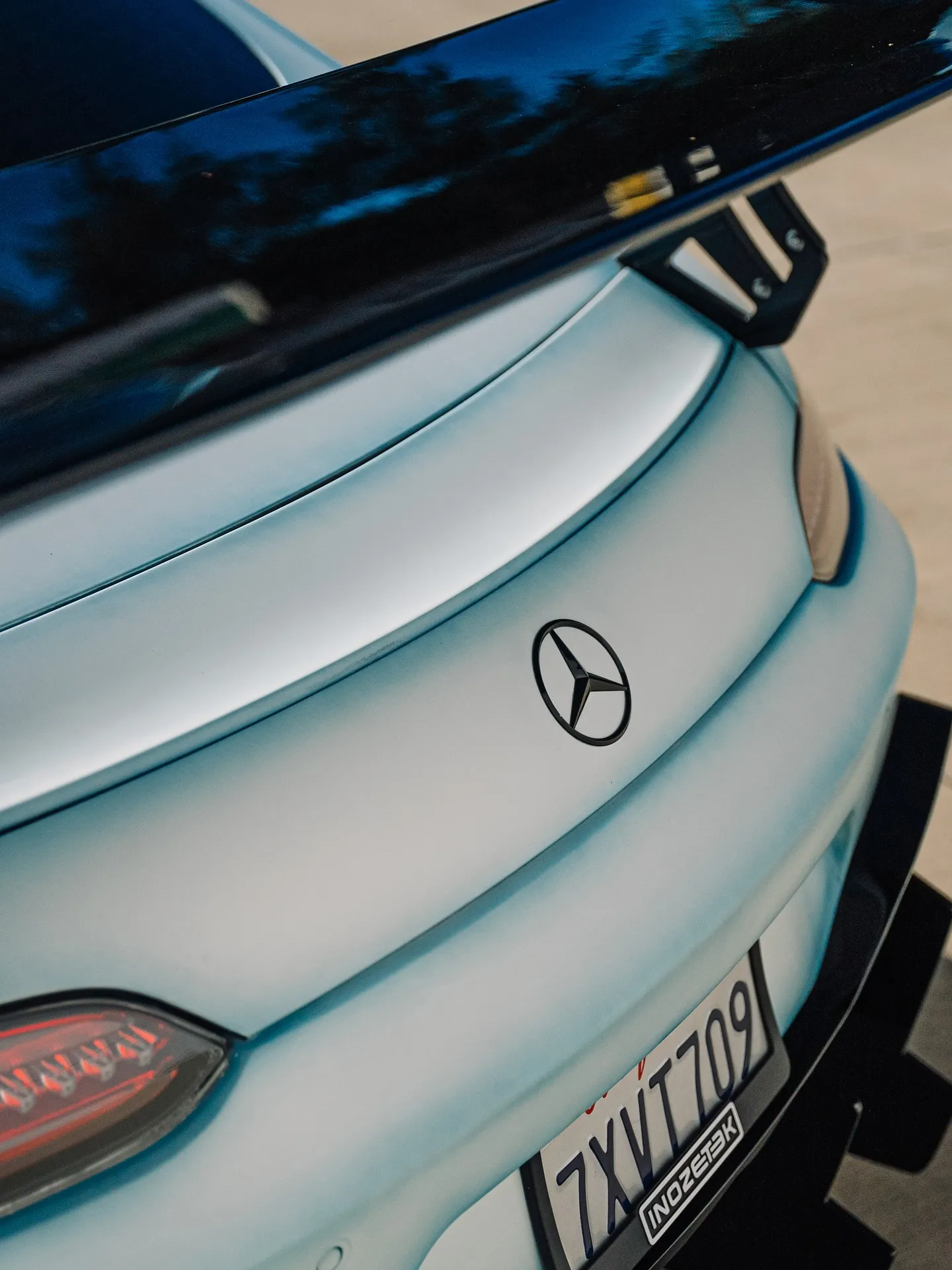 Mercedes-Benz AMG GT protected with Inozetek Dynamic PPF Matte White. - изображение 4