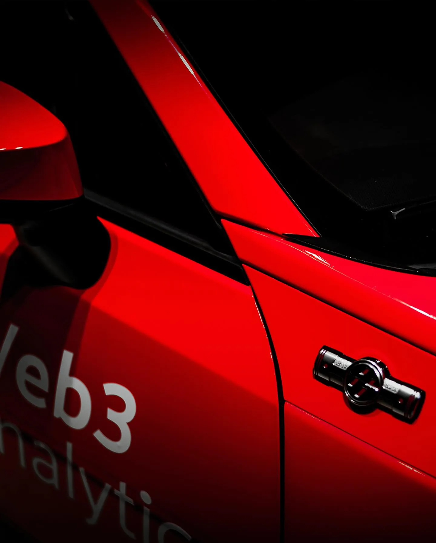 Toyota GT86, оклеенный пленкой MC Films Super Gloss Ferrari Red. - изображение 5