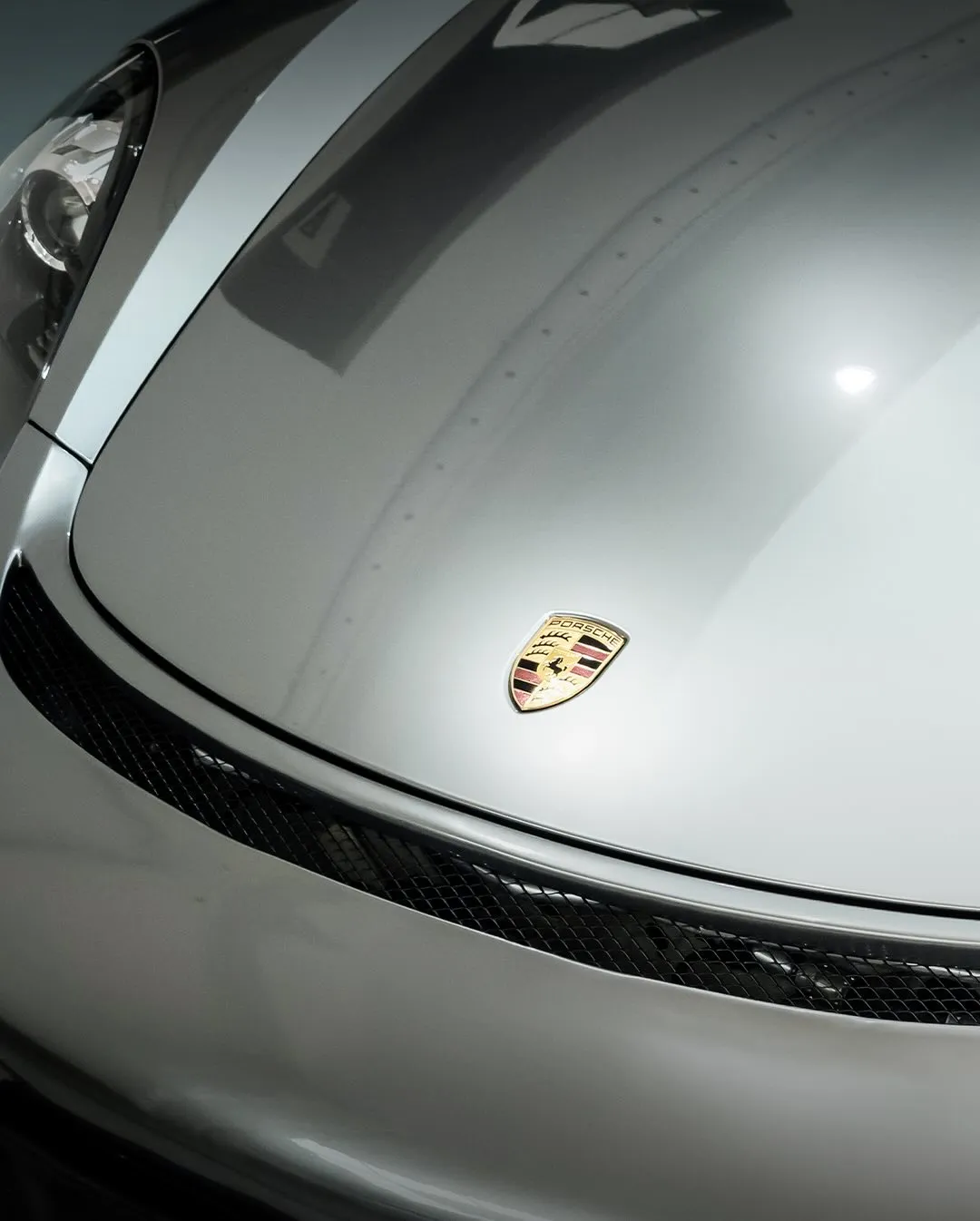 Porsche Cayman 718 в пленке Liquid Metallic Silver. - изображение 4