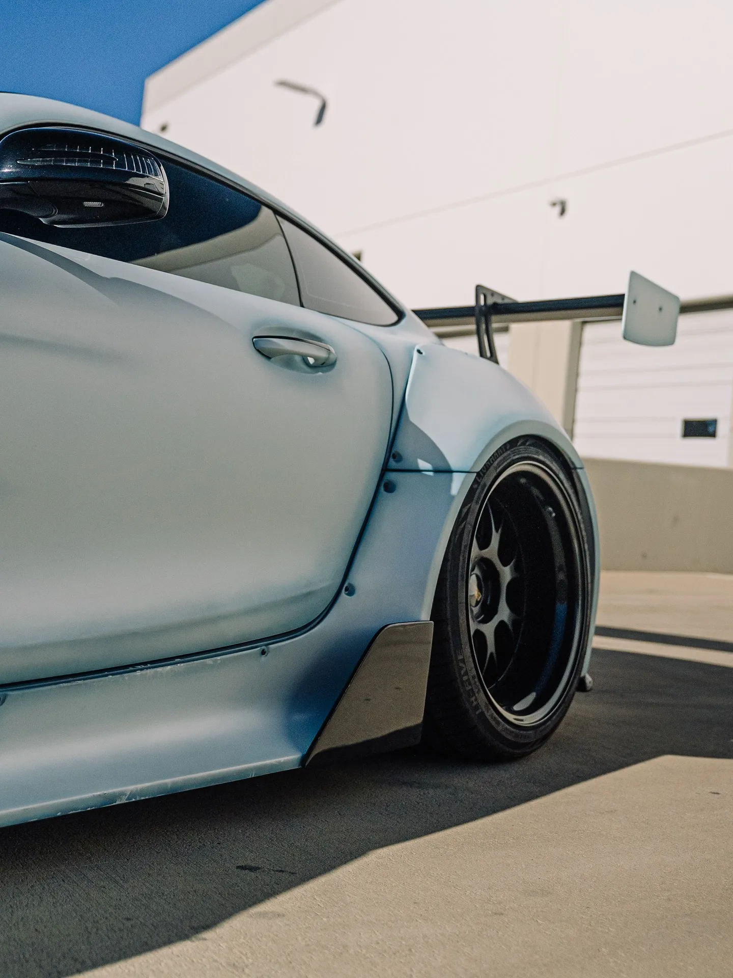 Mercedes-Benz AMG GT protected with Inozetek Dynamic PPF Matte White. - изображение 6