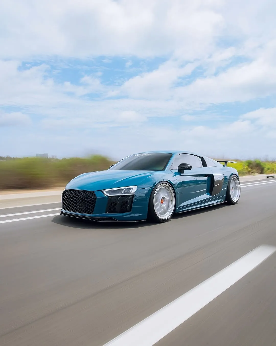 Audi R8 in Inozetek Dynamic PPF Gloss Petrol Blue.