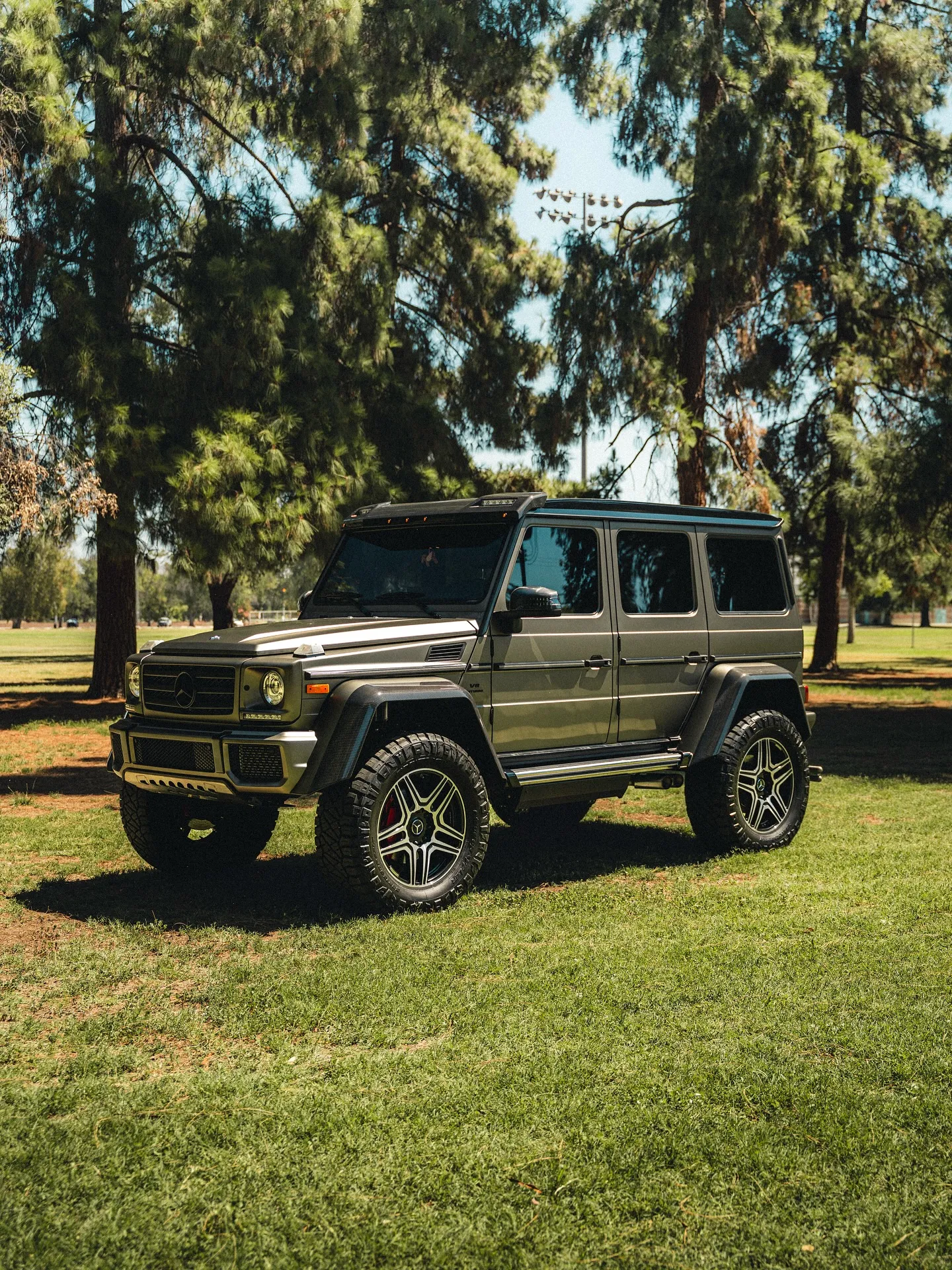 Mercedes-Benz G-Wagon wrapped in Inozetek Metallic Titanium.