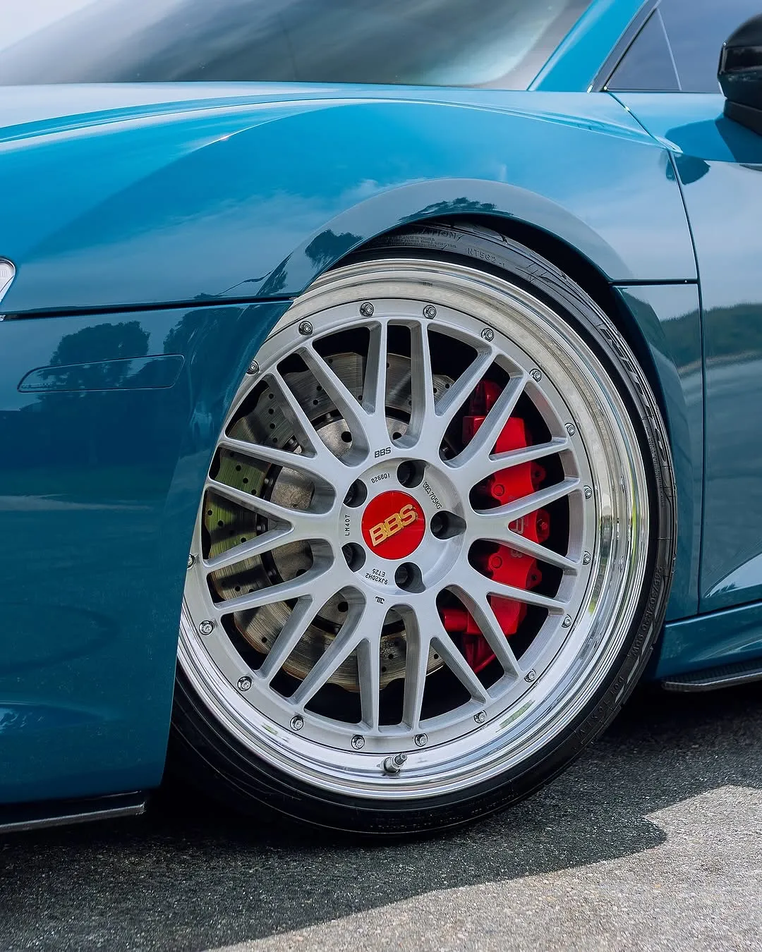 Audi R8 in Inozetek Dynamic PPF Gloss Petrol Blue. - изображение 4