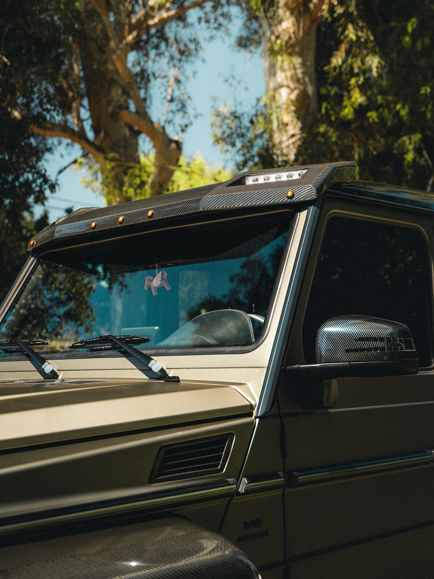 Mercedes-Benz G-Wagon wrapped in Inozetek Metallic Titanium. - изображение 4